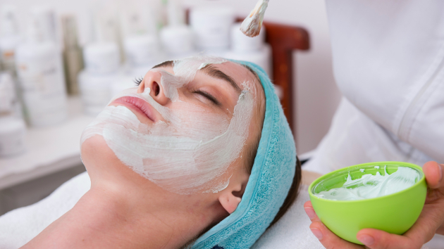 Reviderm übernimmt Baden Baden Cosmetics Group und baut Markenportfolio aus - Quelle: Engin Akyurt/Unsplash
